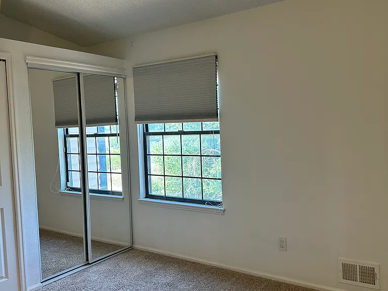 336 S Memphis Way #F — Photo 10