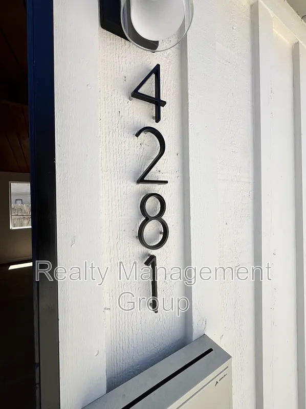 1 bed, 1.0 bath, 561 sqft, $1,775 — Photo 4