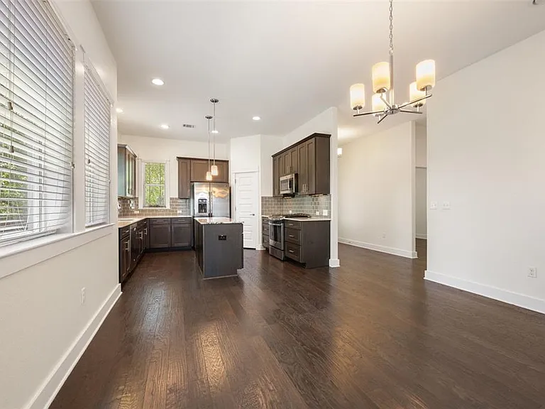 5407 Link Ave — Photo 9