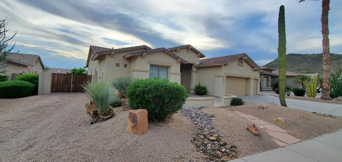 Building Photo - 26024 N Fernbush Dr