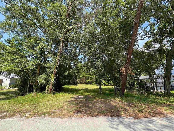 2nd image of Delcie Dr
