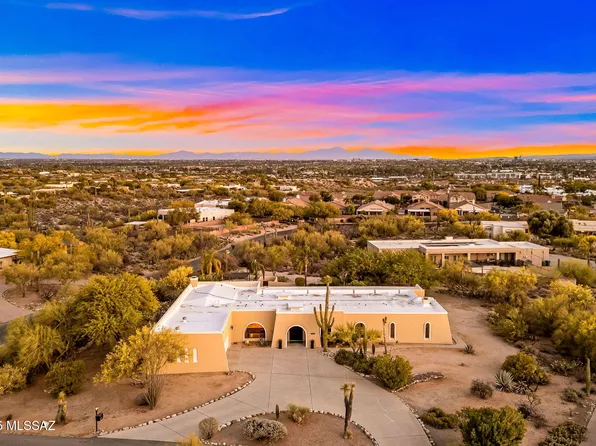 5221 N Foothills Dr, Tucson, AZ 85718