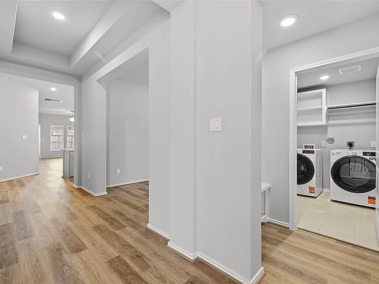 10414 Starfire Yellow Dr — Photo 5