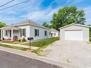 210 Collinsville St, Glen Carbon, IL