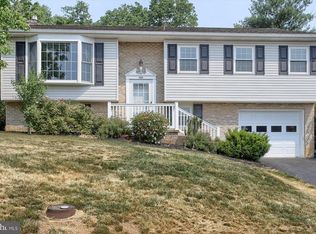 6311 Salem Park Cir, Mechanicsburg, PA