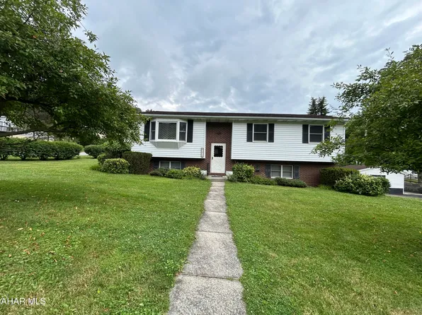 2810 14th St, Altoona, PA 16601