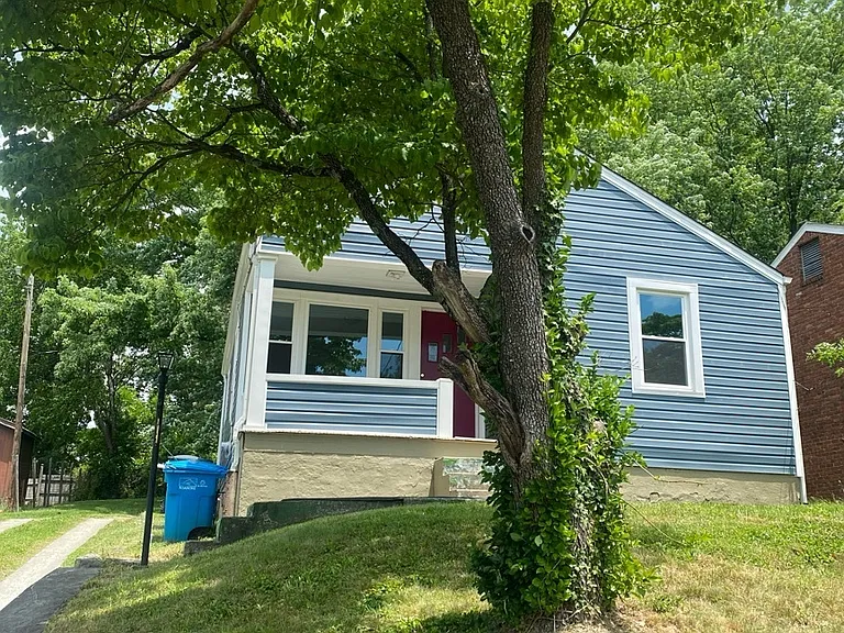 3821 Vermont Ave NW — Photo 3