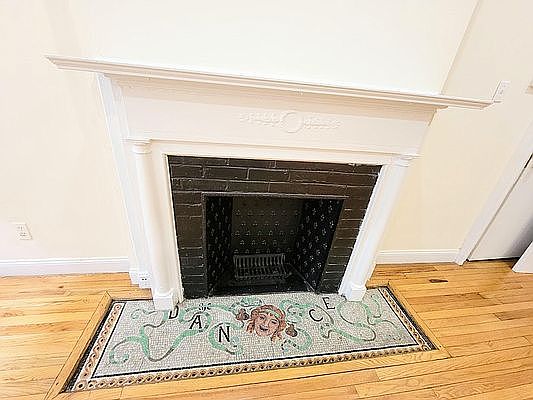 3rd image of 163 E 36th St #3X