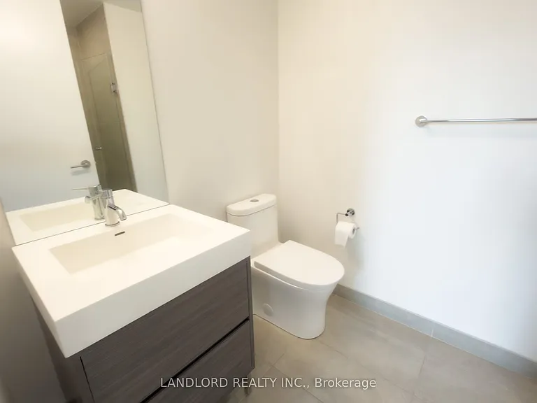 9 Tecumseth St #501 — Photo 14