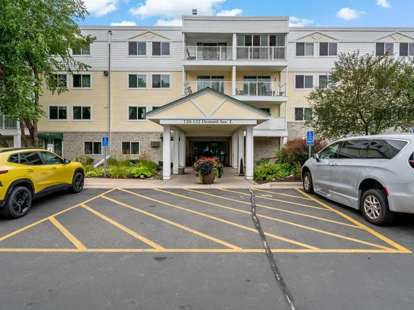 132 Demont Ave E APT 325, Little Canada, MN 55117
