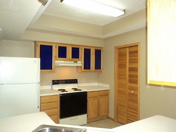 Half-Bath off Kitchen