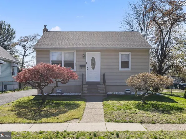 61 Alden Ave, Delran, NJ 08075