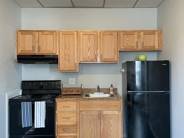 2108-2110 Chichester Rd Unit 8