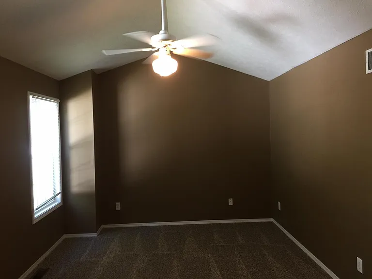 1008 Doral Dr — Photo 13