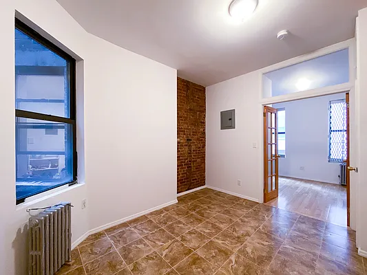 Rented by Compass | media 9