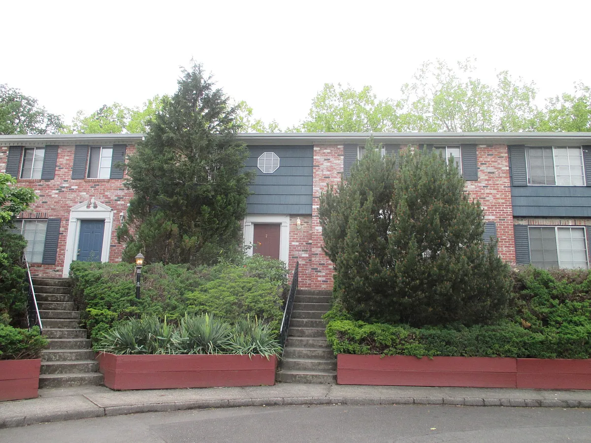 Building Photo - 12265 SW Hall Blvd