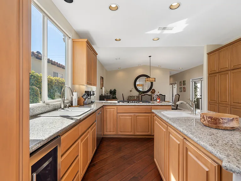56618 Palms Dr — Photo 10
