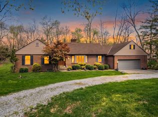 2434 Carriage Rd, Powell, OH 43065