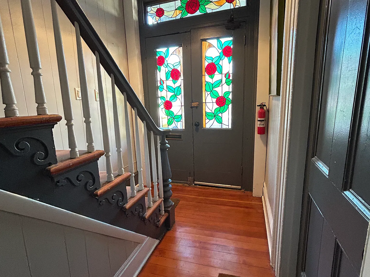 Studio, 400 sqft, $1,500 — Photo 3