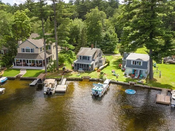 917 Whitney Grove Rd, Derry, NH 03038