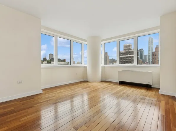 425 5th Avenue 27B image 1 of 7