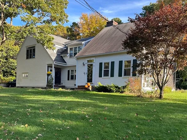 65 Lakewood Dr, Plymouth, MA 02360