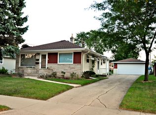 8221 W Burdick Ave, Milwaukee, WI 53219
