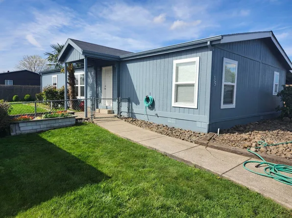 10698 Cone St NE #35, Donald, OR 97020