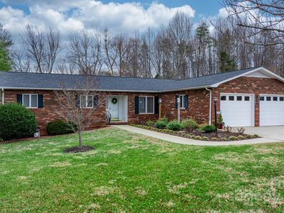 1336 Meadow Ln, Morganton, NC, 28655