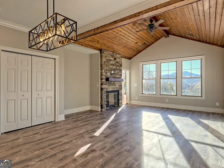 76 Hatch Dr — Photo 28
