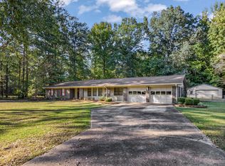921 Cheryl Dr, Aberdeen, MS 39730