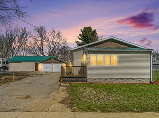617 E Eliza St, Schoolcraft, MI