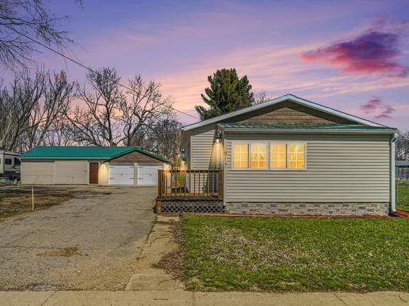 617 E Eliza St, Schoolcraft, MI 49087