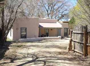 844 Upper Ranchitos Rd, Taos, NM 87571