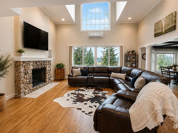 5th image of 43 Ridgeway Ct