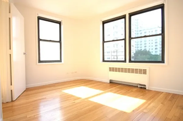 Rented by Citi Habitats | media 31