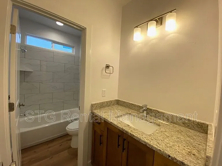 438 Stone Mountain Dr #52-A — Photo 23