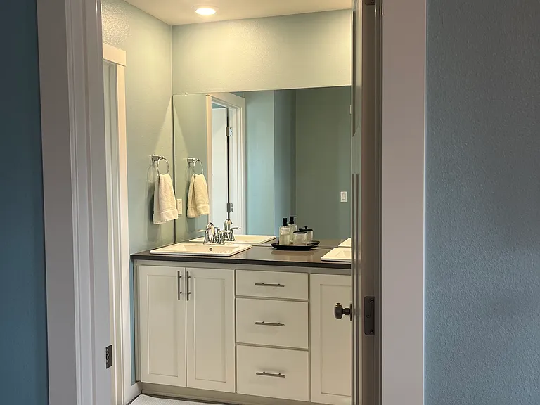 8715 SW Mohegan Ln — Photo 20