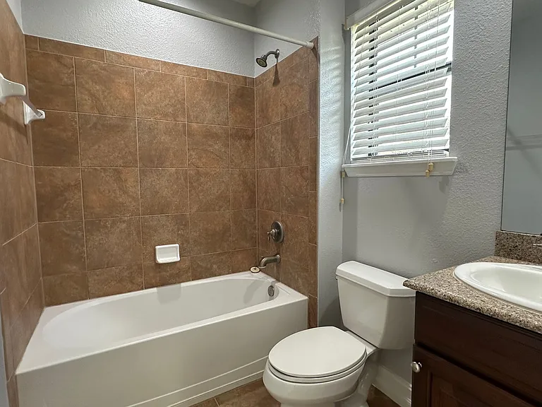 3720 Messina Dr — Photo 59