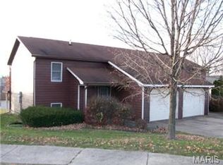 821 Innsbrook Dr, Rolla, MO 65401