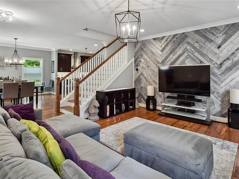 1237 Milton Ter SE — Photo 14