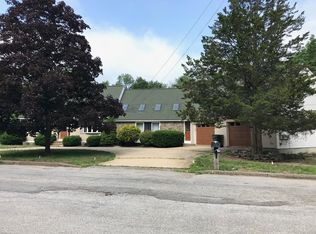 1308 Old Mammoth Rd, Manchester, NH 03104