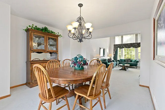 829 Sparrow Hawk Dr — Photo 9