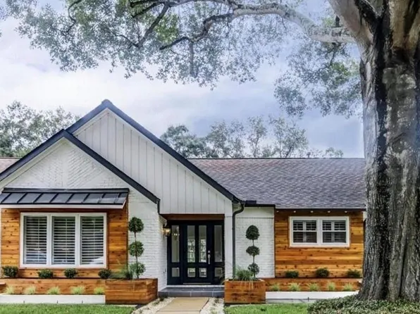 10710 Russett Dr, Houston, TX 77042