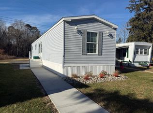 9 Circle Dr, Manchester, NJ 08759