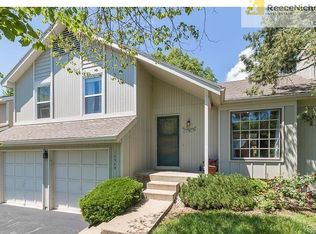 10949 Bradshaw St, Overland Park, KS 66210