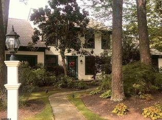 2 Fischer Rd, Linwood, NJ 08221