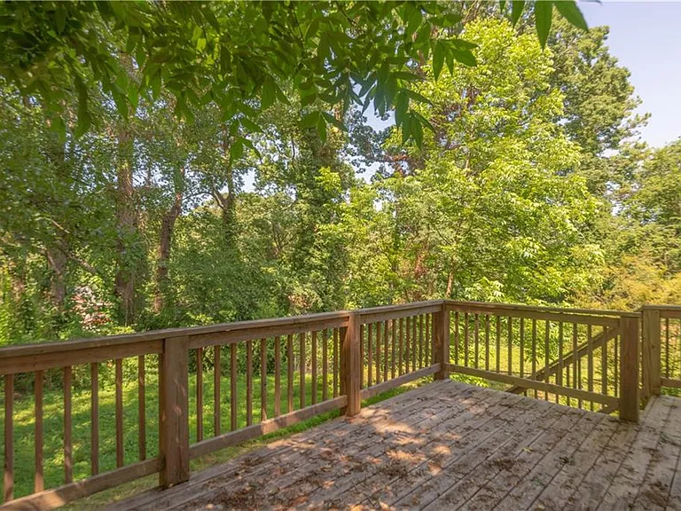 1371A Clermont Ave — Photo 28