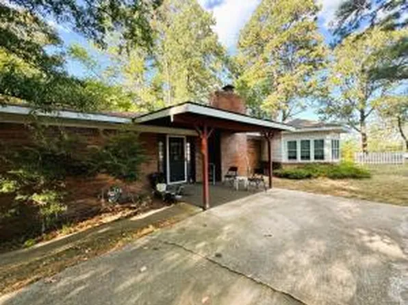 113 W Candlewick Dr, Russellville, AR 72801