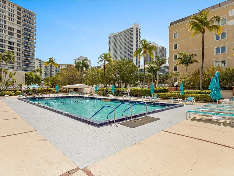3800 S Ocean Dr #508 — Photo 27